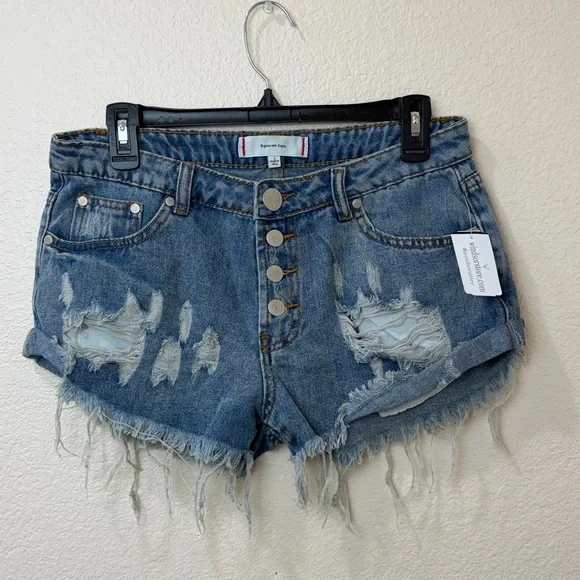 Signature8 high-rise, distressed, frayed-hem denim shorts size L - Picture 2 of 6